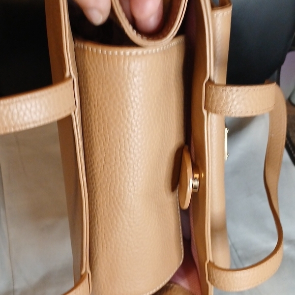 Dooney And Bourke Tan Leather Shoulder Bag - Picture 6 of 8